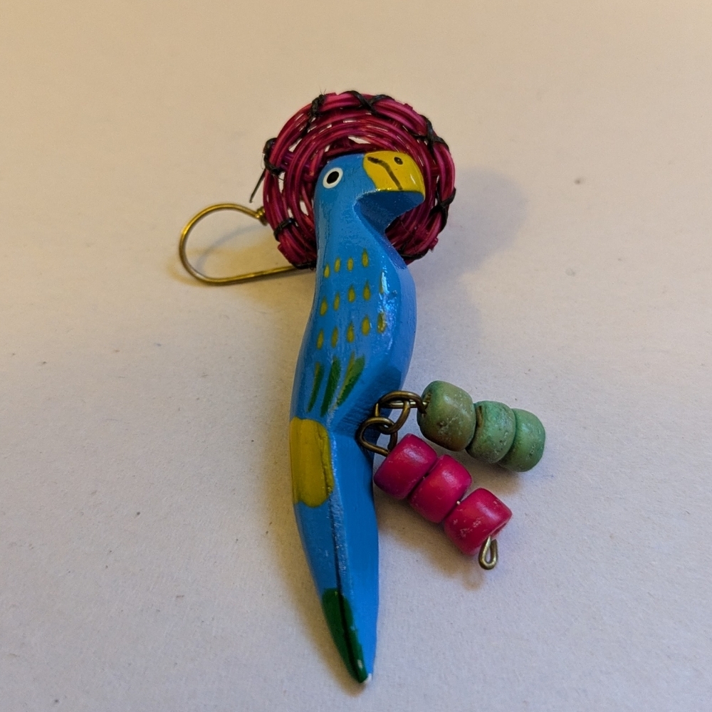 Vintage Tropical Parrot Novelty Earrings - Picture 2 of 3
